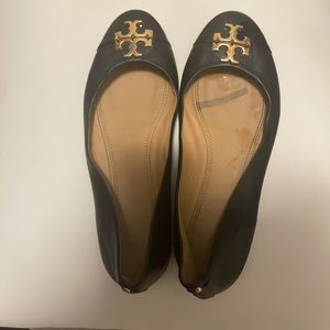 Hardly ever worn, brand new Tory flats with very little wear.